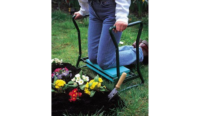 Gardman Foldaway Garden Kneeler & Seat